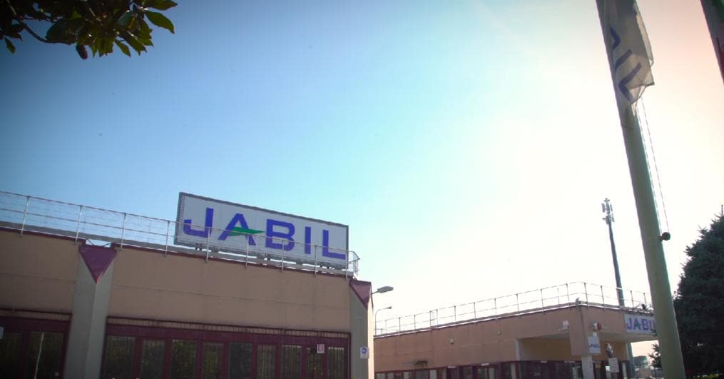 Jabil, al Mise accordo per ricollocare i 222 lavoratori di Marcianise